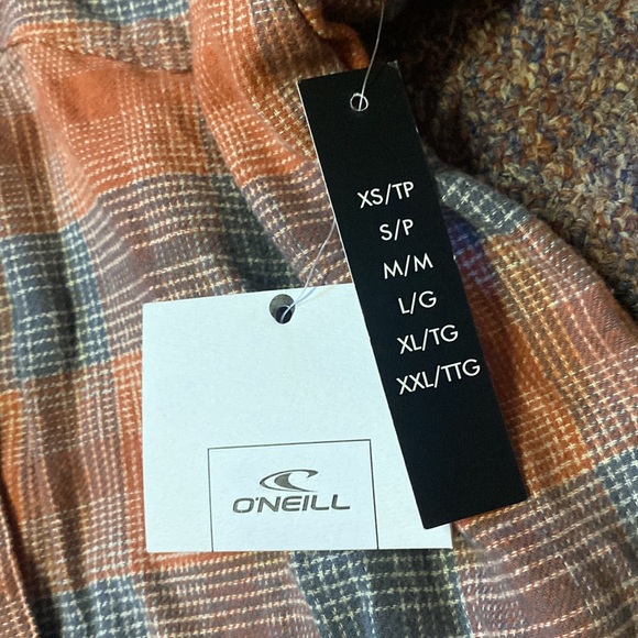 O’Neill Large Shirt - Picture 3 of 3